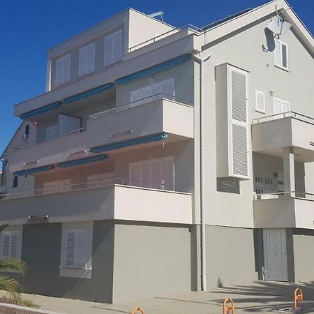 Apartments Biba Новалья Экстерьер фото