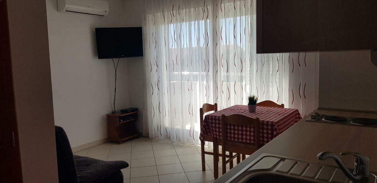 Apartments Biba Новалья Экстерьер фото